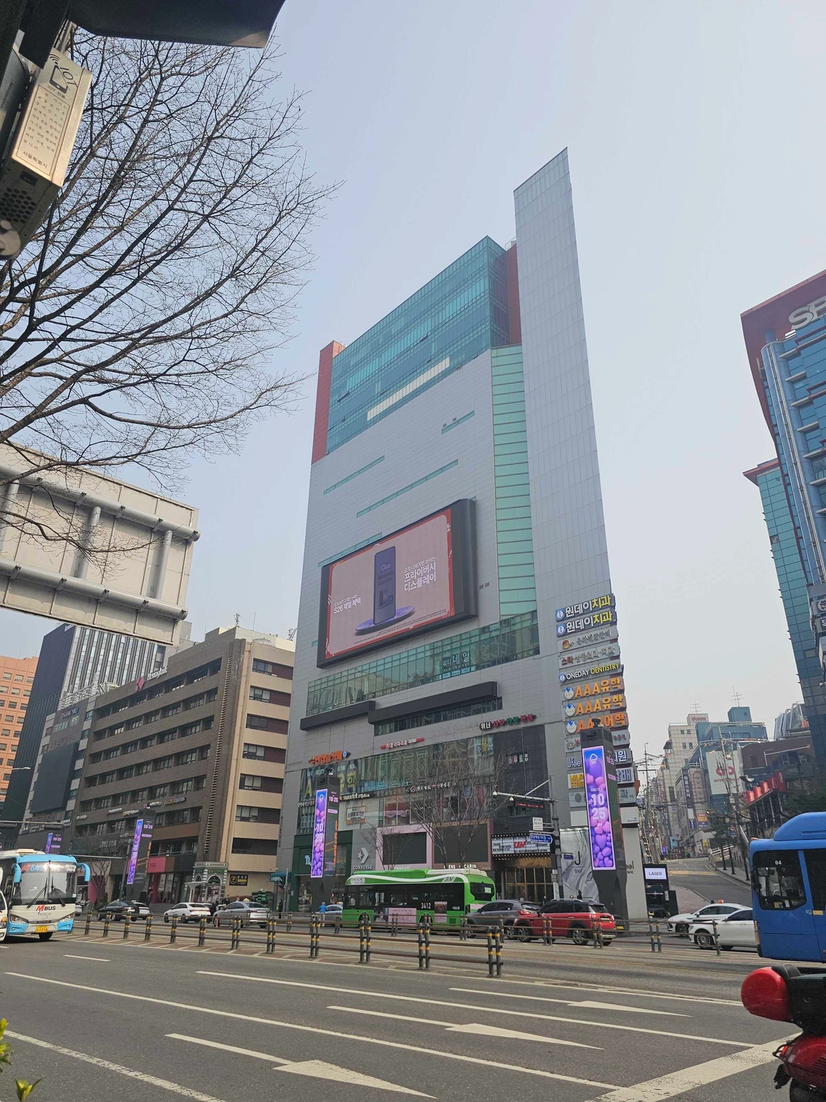 SKT 광고 이미지
