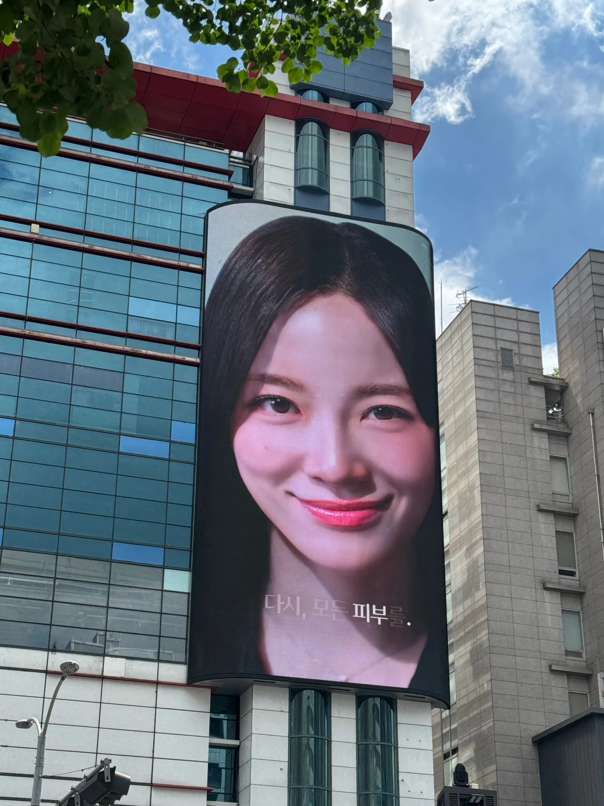 리쥬란 광고 이미지